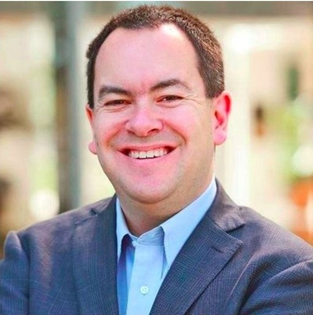 Stewart Mandel professional portrait